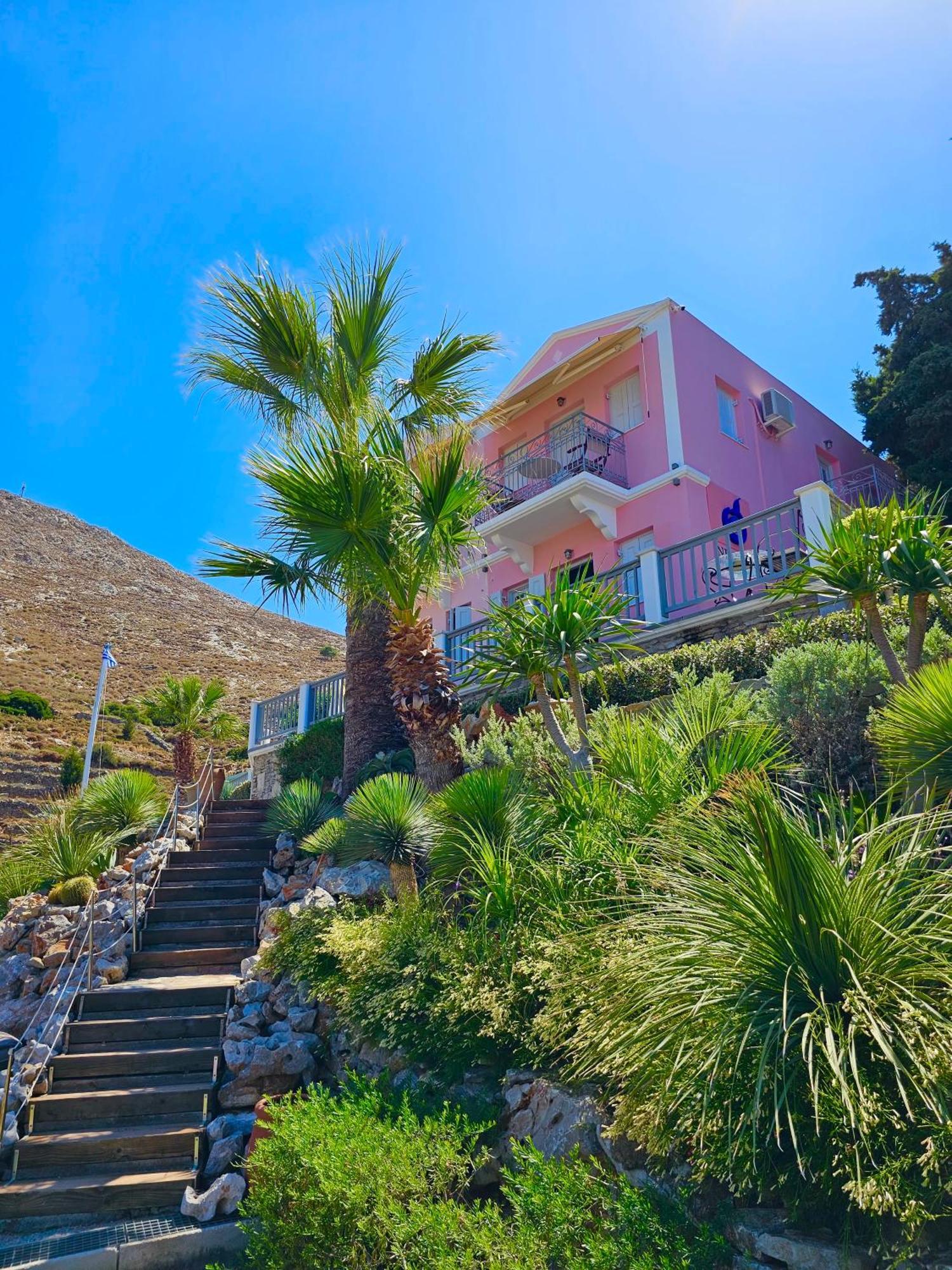 Niriides Hotel Apartments Symi Bagian luar foto