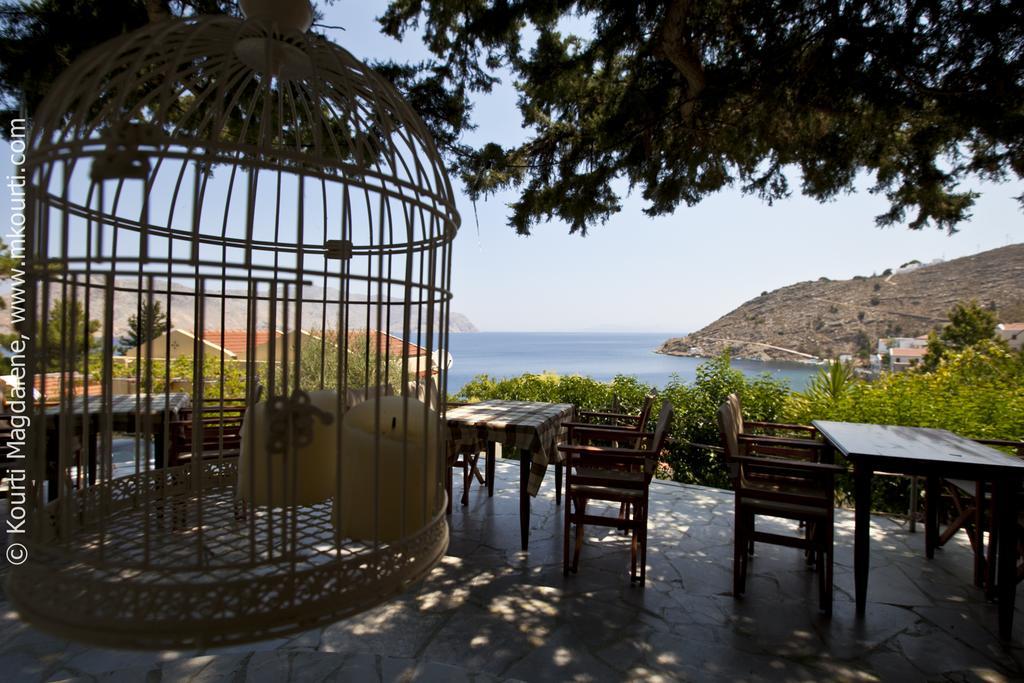 Niriides Hotel Apartments Symi Bagian luar foto